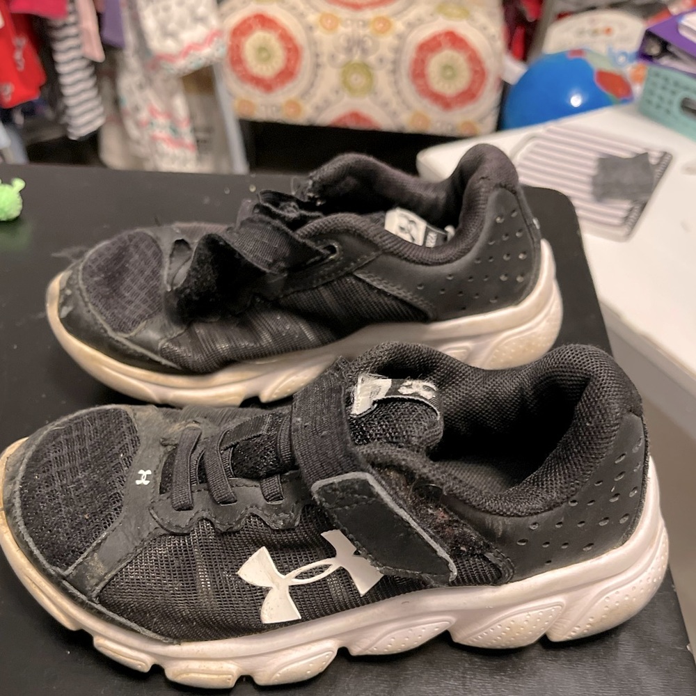 Under Armour Kids Sneakers size 12